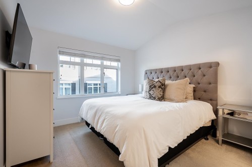 89-2070 Oak Meadows Drive, Surrey, BC 