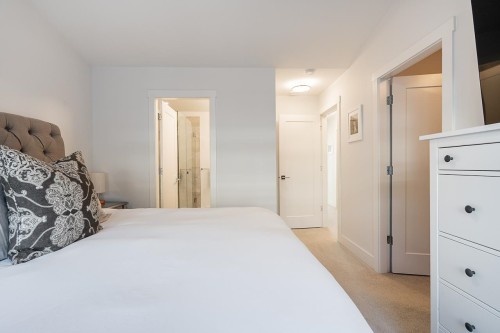 89-2070 Oak Meadows Drive, Surrey, BC 