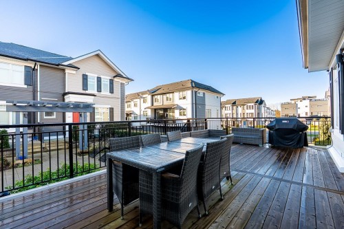 89-2070 Oak Meadows Drive, Surrey, BC 