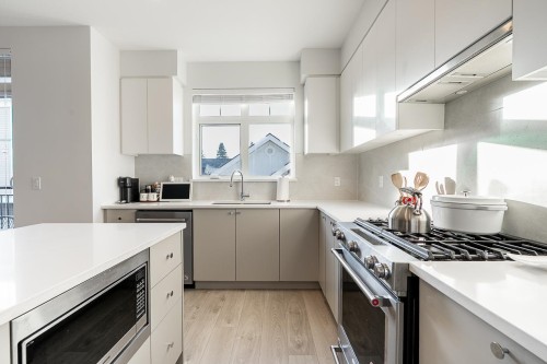 89-2070 Oak Meadows Drive, Surrey, BC 