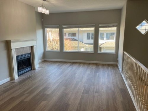 35-21579 88b Avenue  Langley, BC V1M 2X4