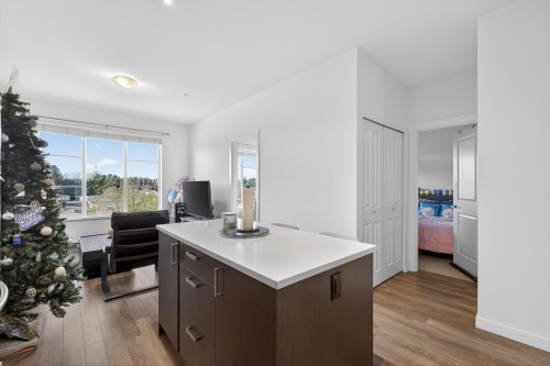 606-13623 81A Avenue, Surrey, BC 