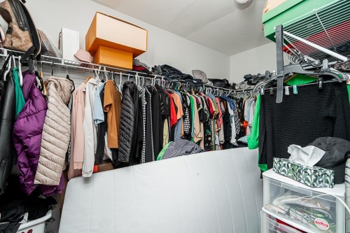 16089 80 Avenue, Surrey, BC 