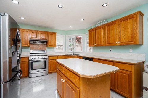 16089 80 Avenue, Surrey, BC 