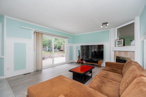 16089 80 Avenue, Surrey, BC 