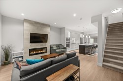 42-16336 23a Avenue  Surrey, BC V3Z 0S5