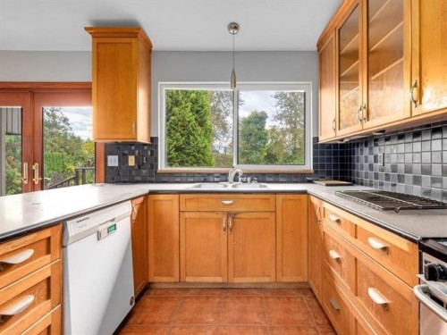 18208 21A Avenue, Surrey, BC 