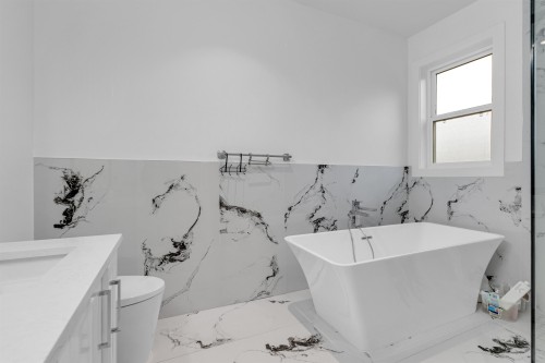 13995 79A Avenue, Surrey, BC 