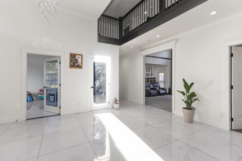 2018 Vinewood Street, Abbotsford, BC 