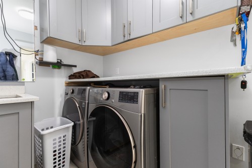 2018 Vinewood Street, Abbotsford, BC 