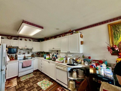 212-9310 King George Highway, Surrey, BC 