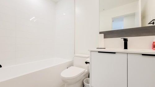 403-10778 138 Street, Surrey, BC 