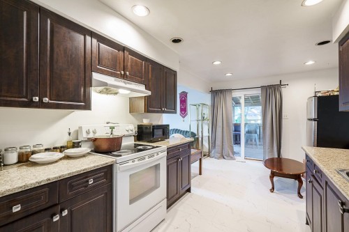 14860 89 Avenue, Surrey, BC 