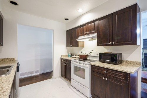 14860 89 Avenue, Surrey, BC 