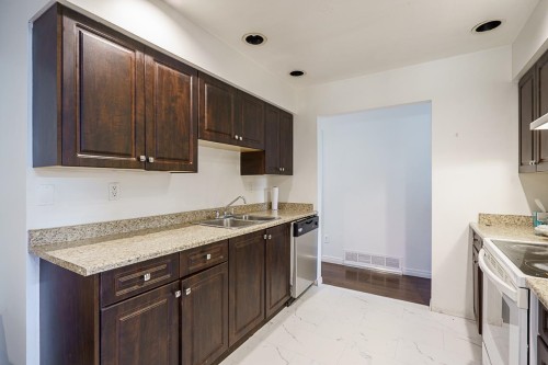 14860 89 Avenue, Surrey, BC 