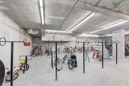 405-10688 140 Street, Surrey, BC 