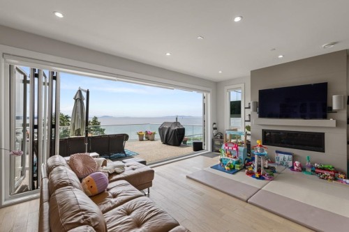 14999 Blackwood Lane, White Rock, BC 