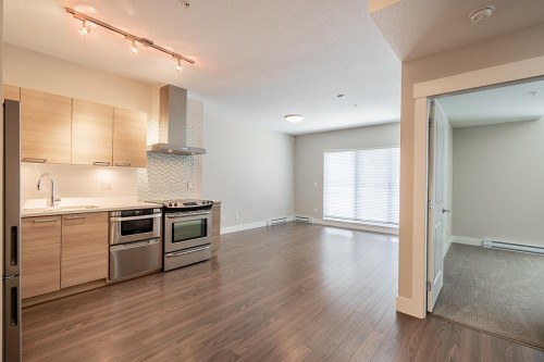 302-5811 177B Street Street, Surrey, BC 