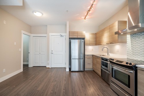 302-5811 177B Street Street, Surrey, BC 