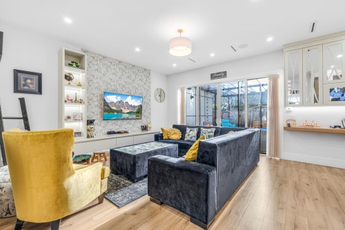 15496 22 Avenue, Surrey, BC 