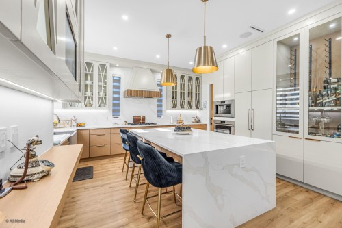 15496 22 Avenue, Surrey, BC 