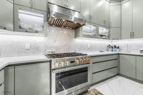 15496 22 Avenue, Surrey, BC 