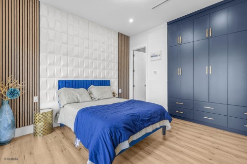 15496 22 Avenue, Surrey, BC 