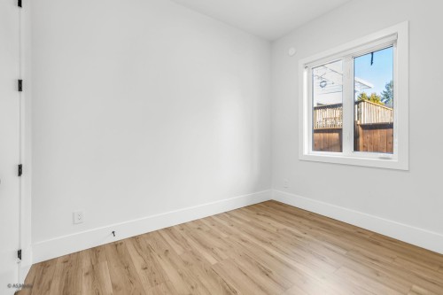 15496 22 Avenue, Surrey, BC 