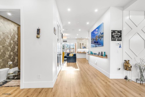 15496 22 Avenue, Surrey, BC 