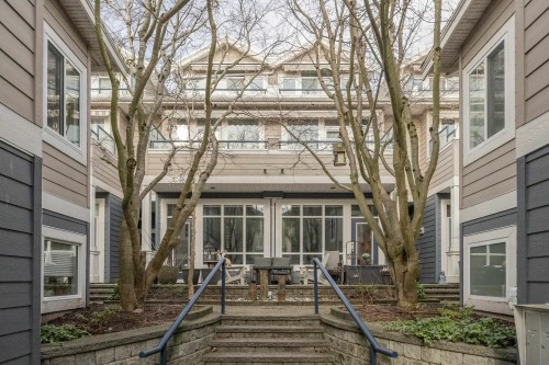 7-15161 Prospect Avenue  White Rock, BC V4B 2B8