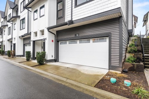 16-7967 197 Street, Langley, BC 