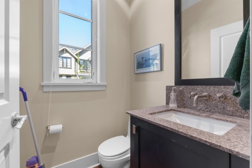 420-2580 Langdon Street, Abbotsford, BC 