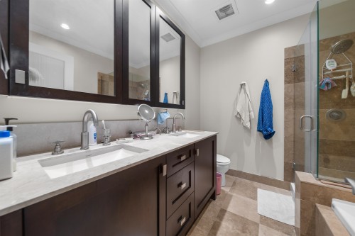 420-2580 Langdon Street, Abbotsford, BC 