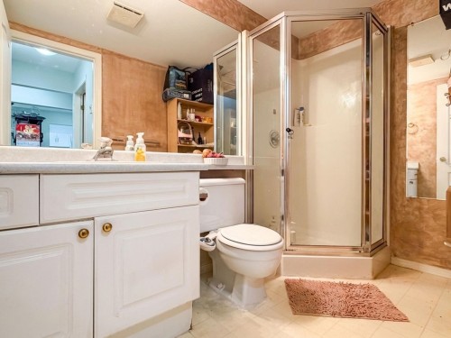 307-9942 151 Street, Surrey, BC 