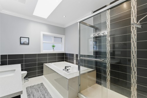 6340 128 Street, Surrey, BC 