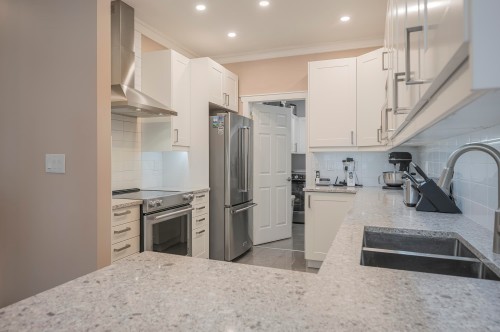 17-10038 150 Street, Surrey, BC 