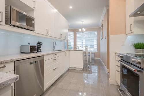 17-10038 150 Street, Surrey, BC 