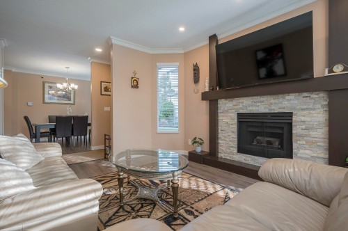 17-10038 150 Street, Surrey, BC 