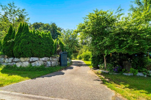 9833 182 Street, Surrey, BC 