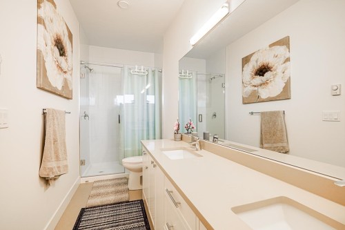 17-5960 142 Street, Surrey, BC 