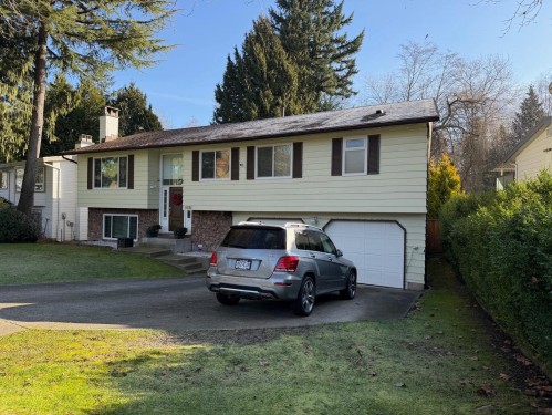 8936 Queen Mary Boulevard, Surrey, BC 