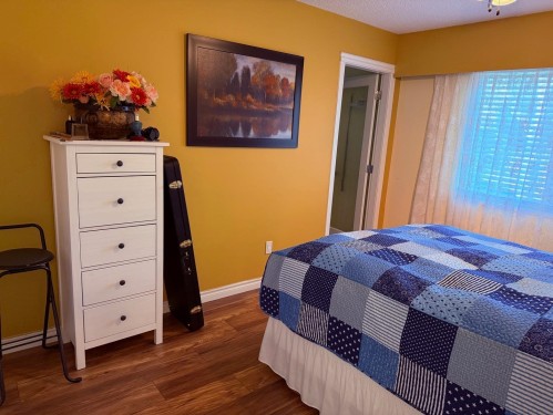 8936 Queen Mary Boulevard, Surrey, BC 