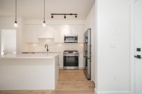 209-7506 199A Street, Langley, BC 