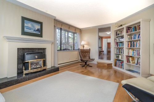 112-15275 19 Avenue  Surrey, BC V4A 1X6