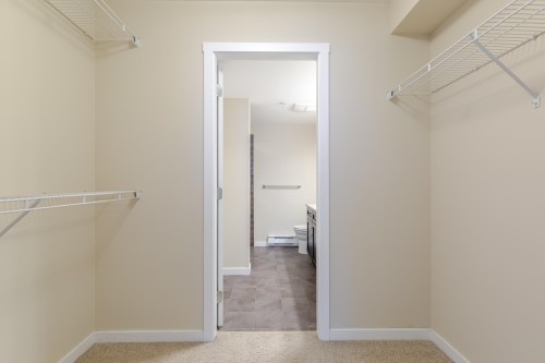 204-2038 Sandalwood Crescent, Abbotsford, BC 