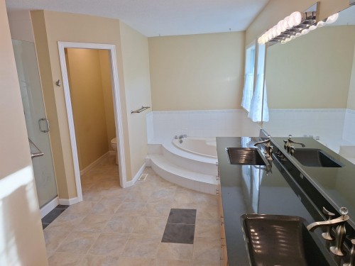 14975 83A Avenue, Surrey, BC 