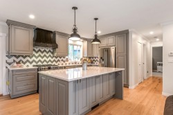 27192 34 Avenue  Langley, BC V4W 3H4