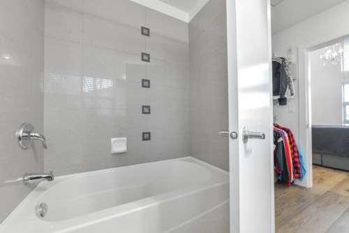 122-6671 121 Street, Surrey, BC 