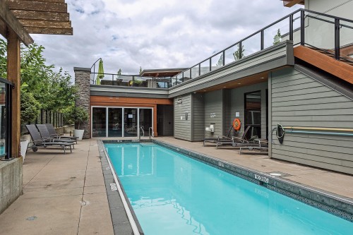 122-6671 121 Street, Surrey, BC 