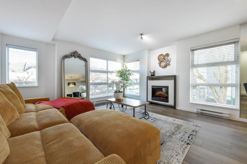 122-6671 121 Street, Surrey, BC 